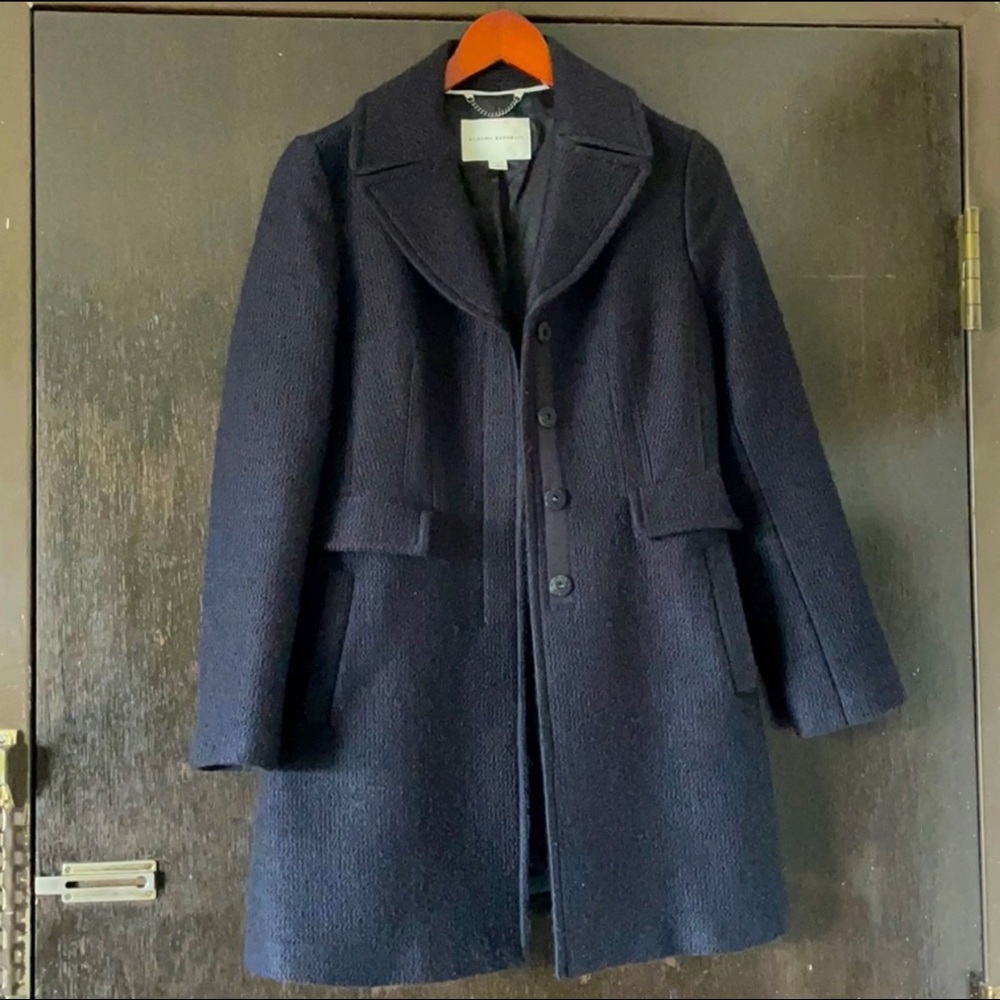 Banana Republic wool blend coat. Small Petite